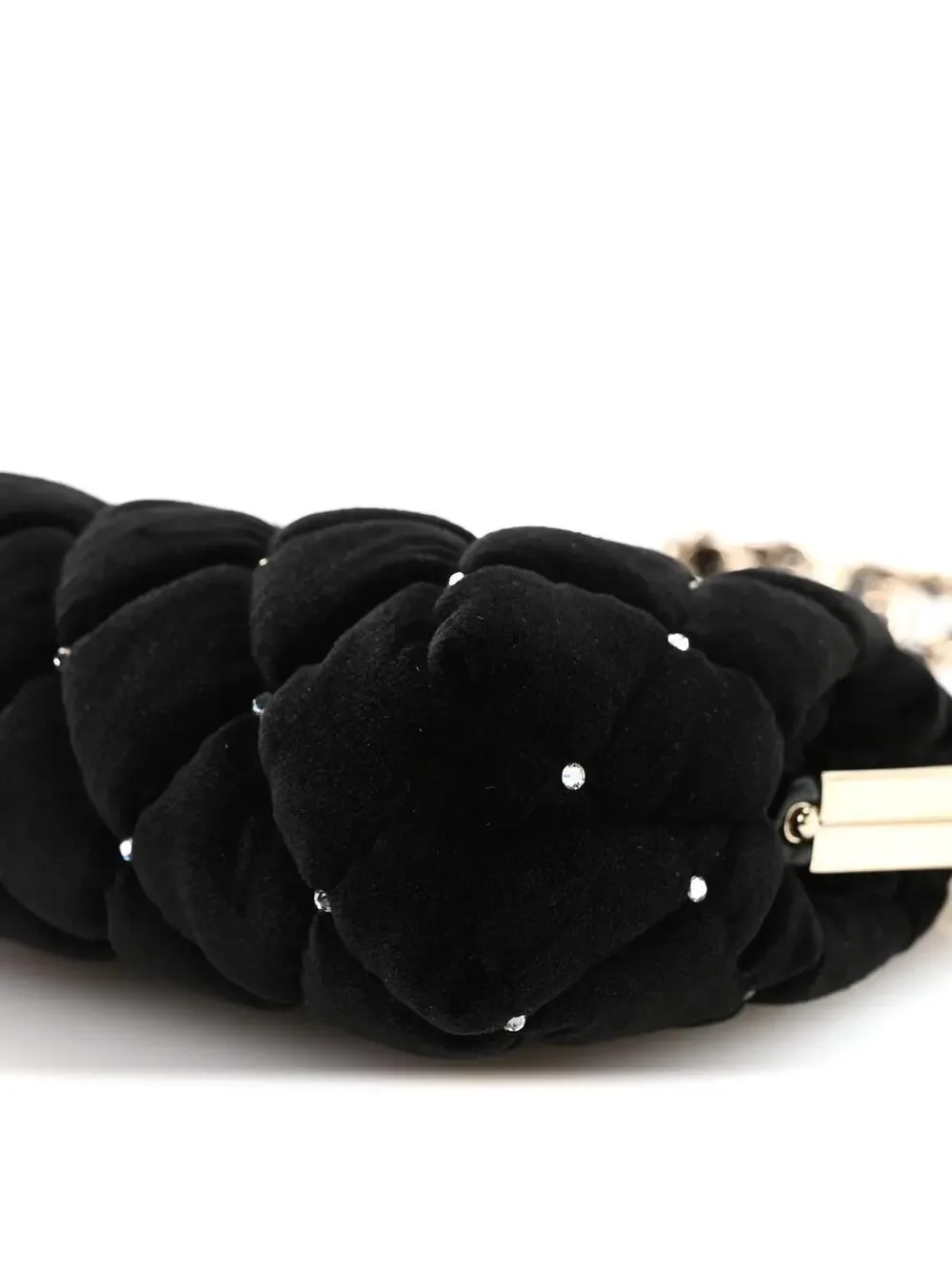 CHANEL indulge timeless